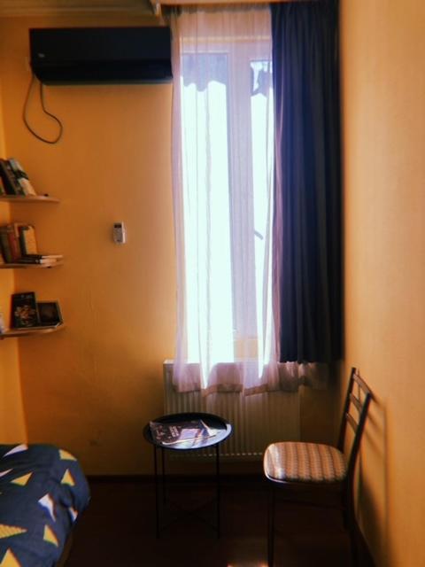 Home Away Home In Heart Of טביליסי מראה חיצוני תמונה